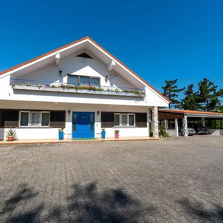 Hotel Refugio Rural - Eco 4*